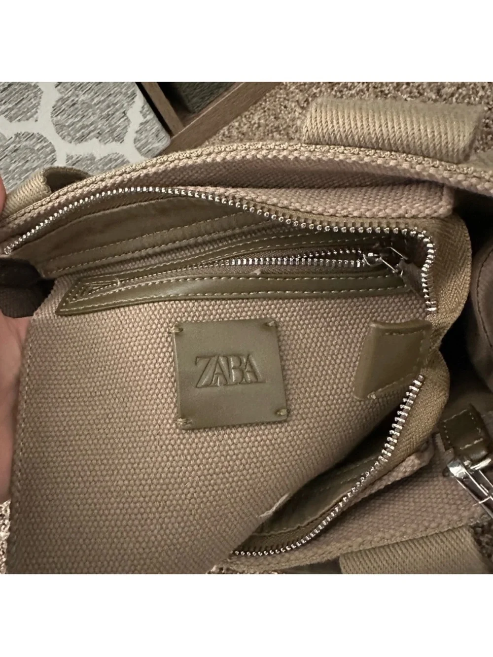 Zara tote olive